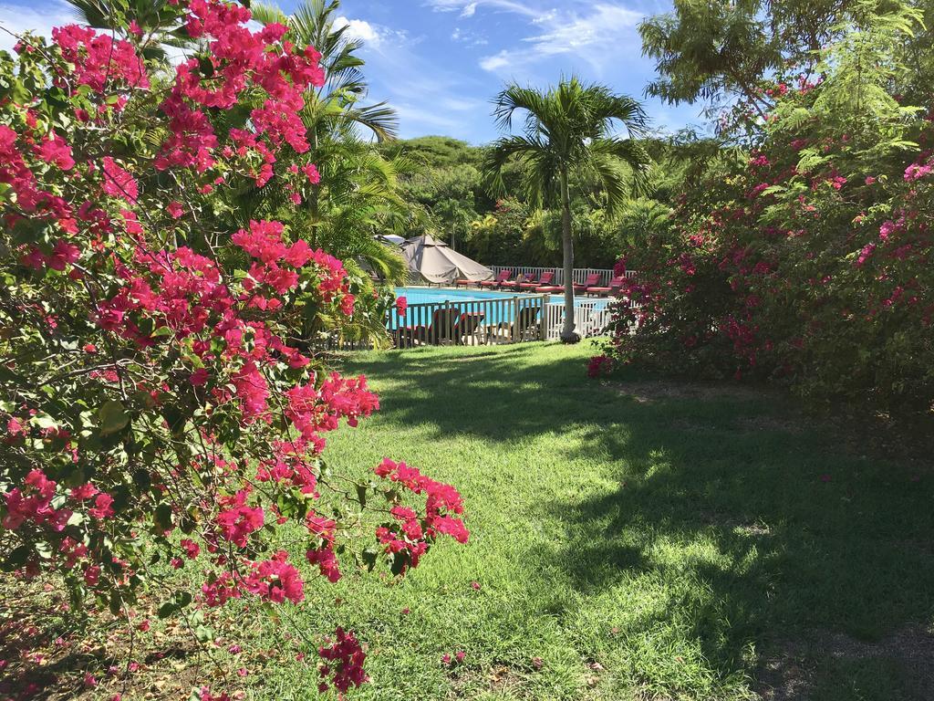 Residence Le Vallon Guadeloupe Parc Piscine Appartements & Studios & Services Hoteliers A La Carte Saint-Francois  Exterior photo