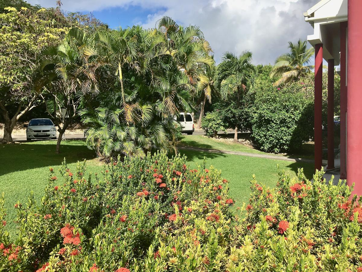 Residence Le Vallon Guadeloupe Parc Piscine Appartements & Studios & Services Hoteliers A La Carte Saint-Francois  Exterior photo